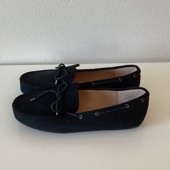 New WB Journee collection Black Suede Loafers for Women - Picture 2 of 5